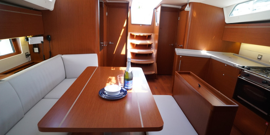 Beneteau Oceanis 46
