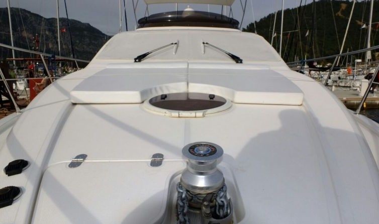 Azimut 46