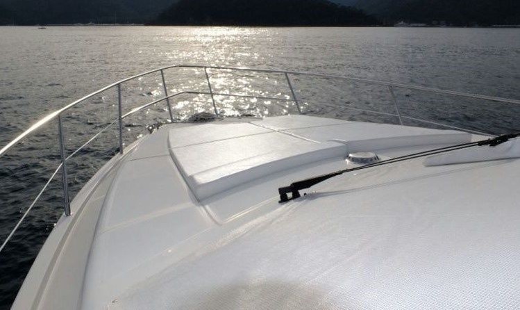 Azimut 46