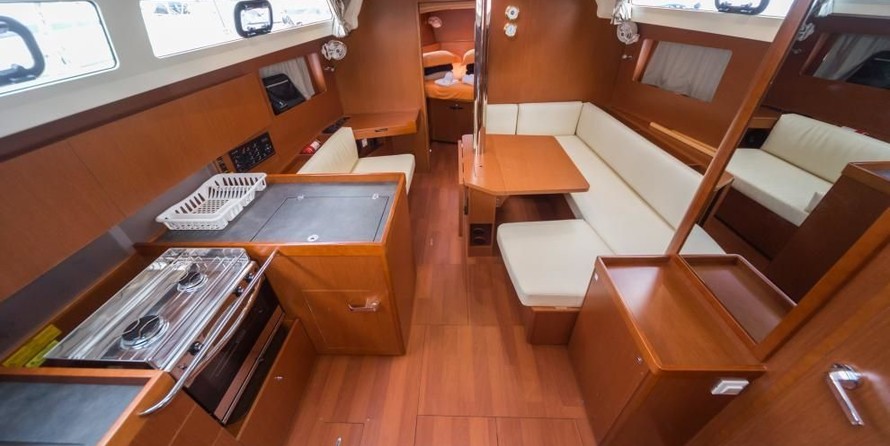 Beneteau Oceanis 41.1