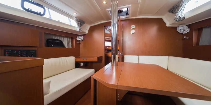 Beneteau Oceanis 41.1