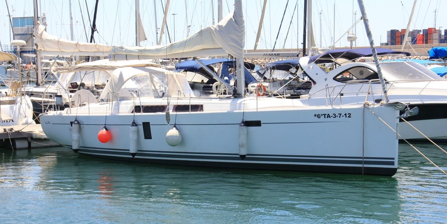 Hanse 445
