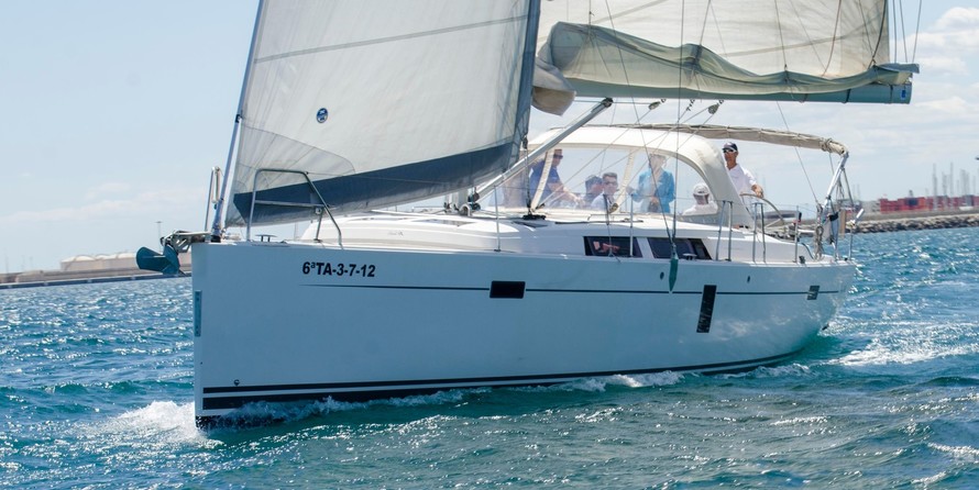 Hanse 445