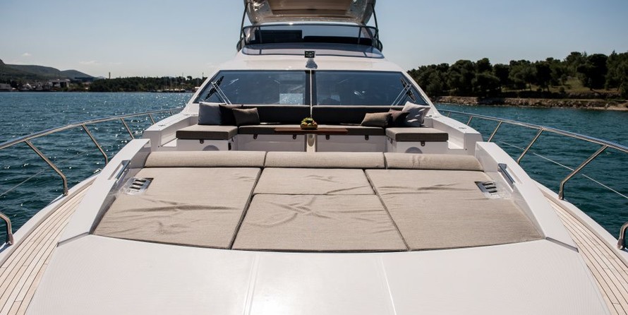 Azimut 72
