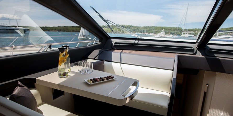 Azimut 72
