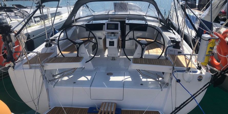 Hanse 418
