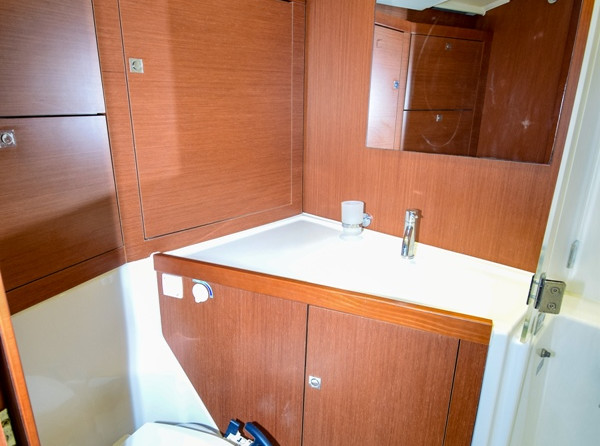 Beneteau Oceanis 45