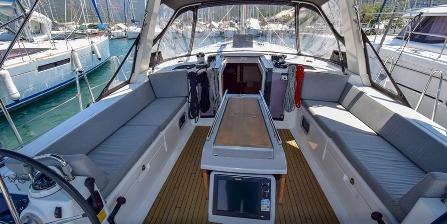 Beneteau Oceanis 45