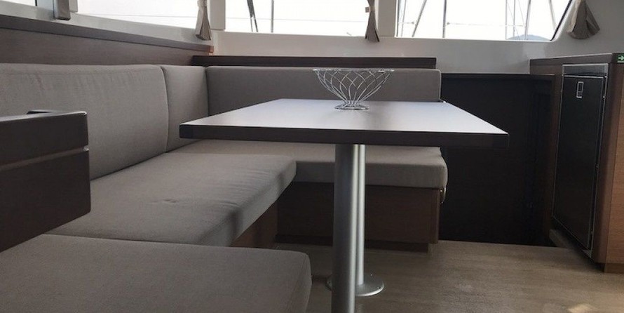 Lagoon 40