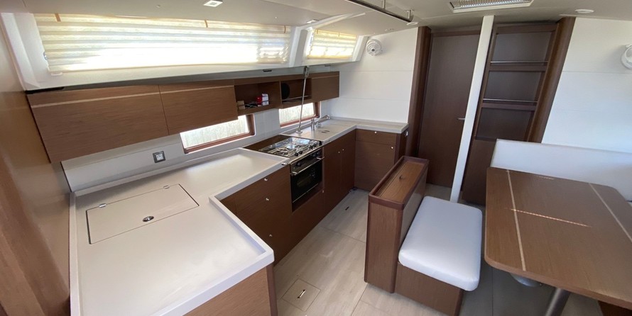 Beneteau Oceanis 46