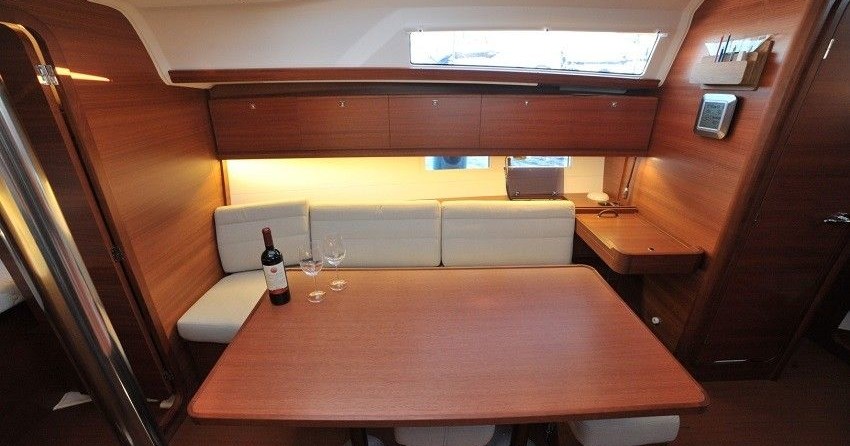 Dufour 382