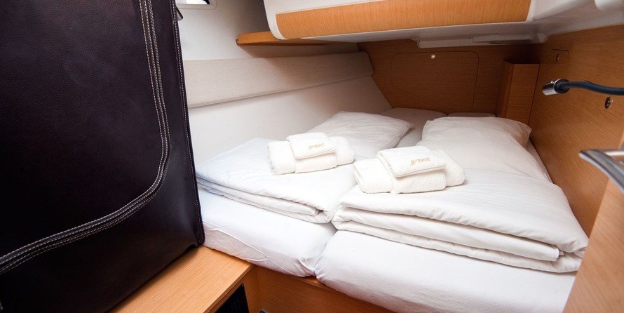 Beneteau First 45