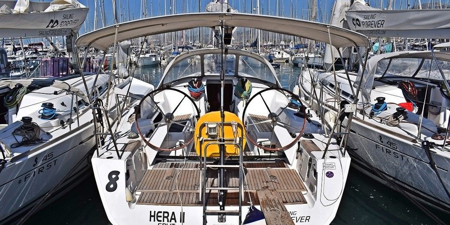 Beneteau First 45
