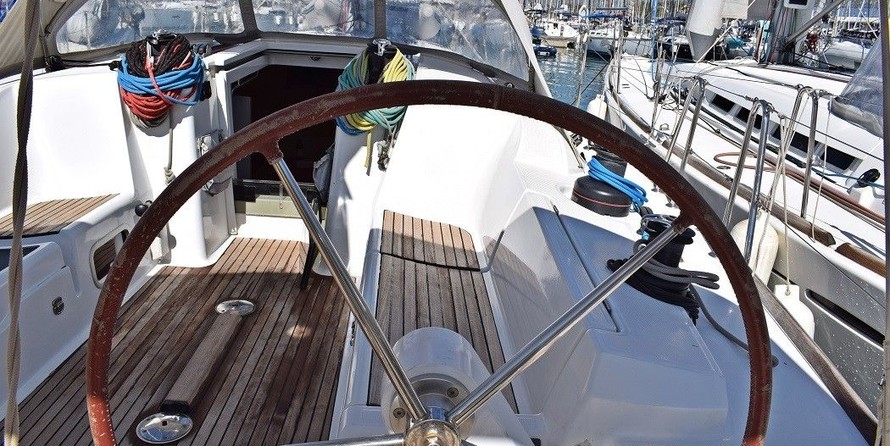 Beneteau First 45