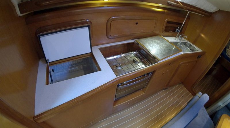 Grand Soleil 43