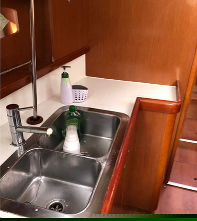 Beneteau Oceanis 43