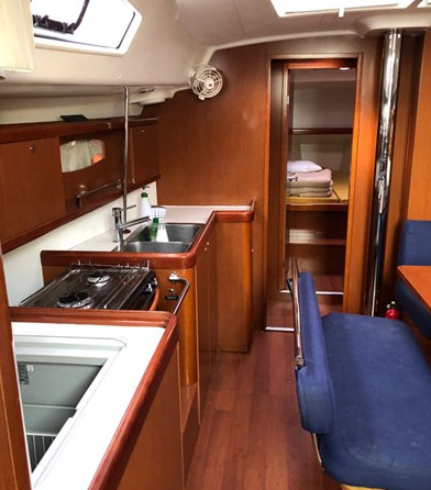 Beneteau Oceanis 43