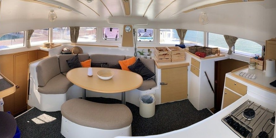 Lagoon 380 S2