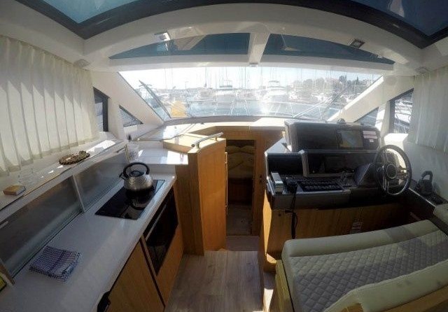 Galeon 430 Skydeck