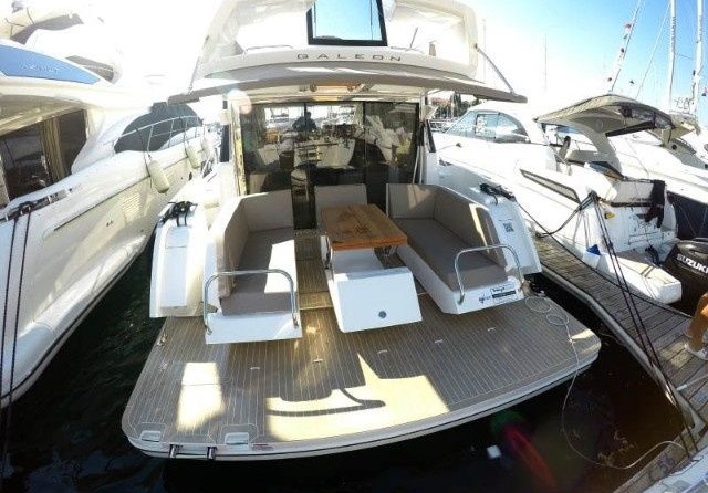 Galeon 430 Skydeck