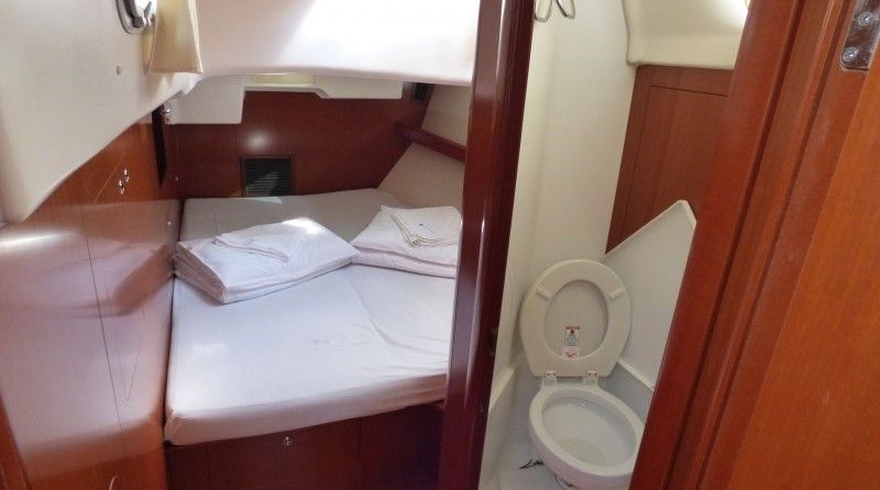 Beneteau Oceanis 523