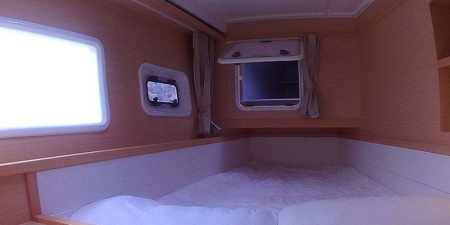Lagoon 39