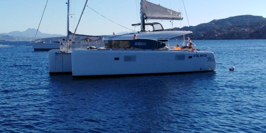Lagoon 39