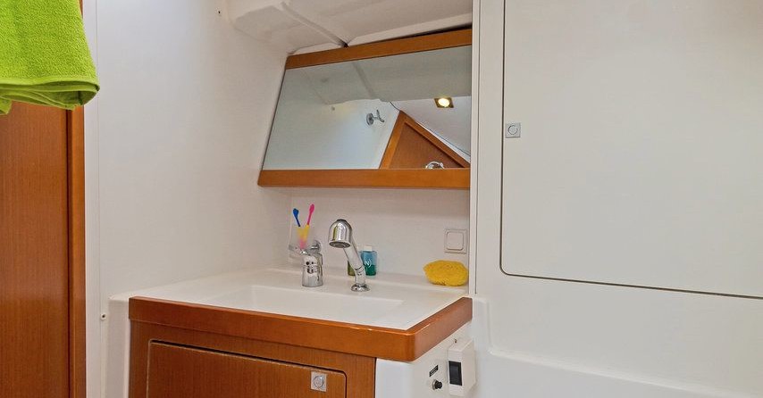 Beneteau Oceanis 48