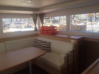 Lagoon 450 F