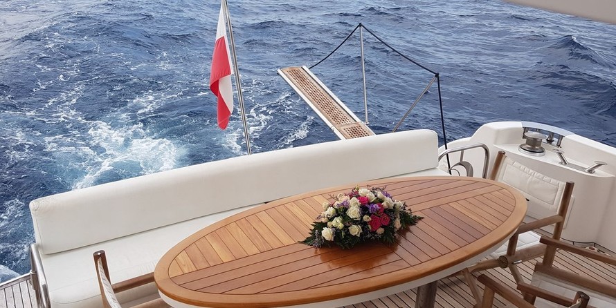 Majesty yachts gulf craft 66