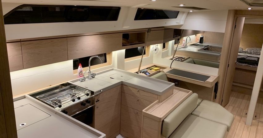 Beneteau Oceanis 51.1