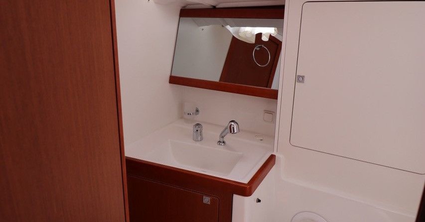 Beneteau Oceanis 48