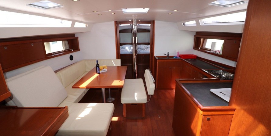 Beneteau Oceanis 48