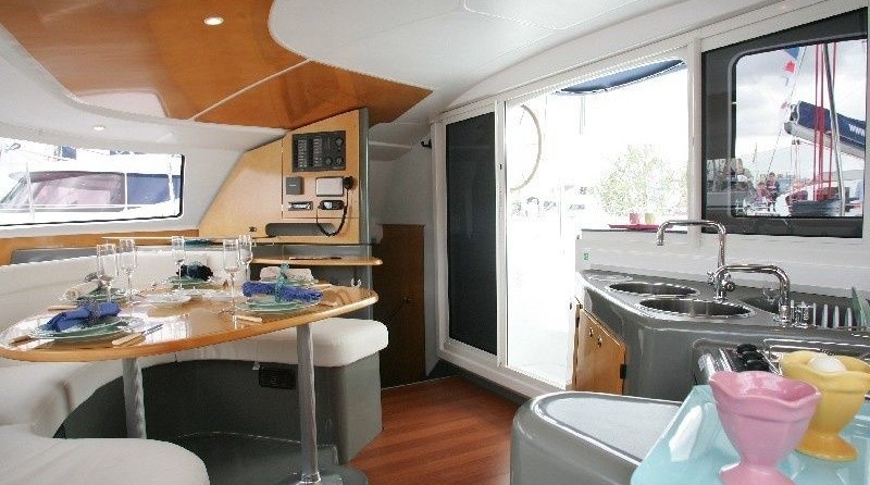 Fountaine Pajot Lavezzi 40