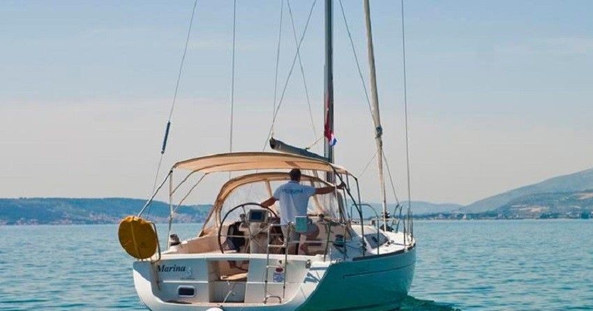Beneteau Oceanis 37
