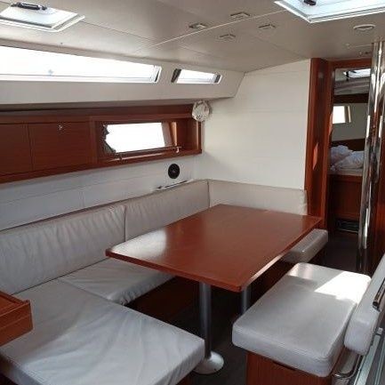 Beneteau Oceanis 48