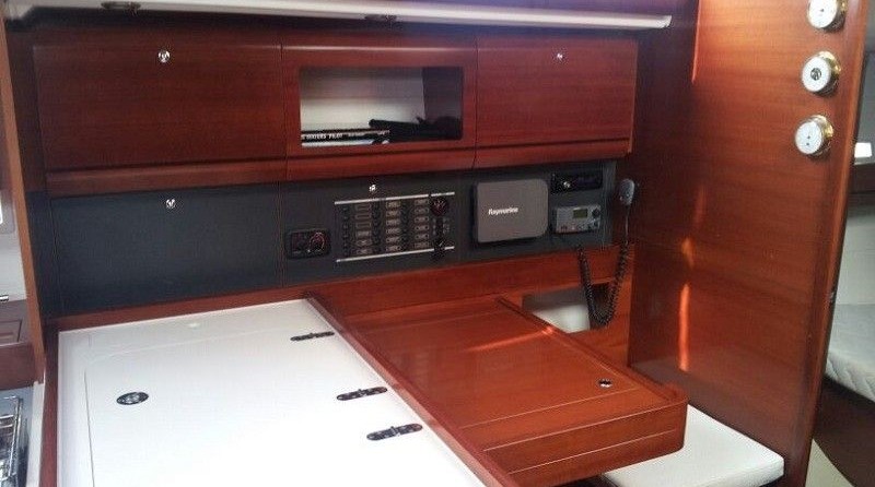 Dufour 405