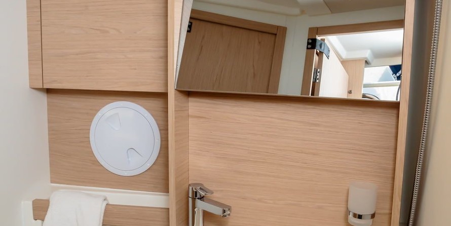 Beneteau Oceanis 51.1