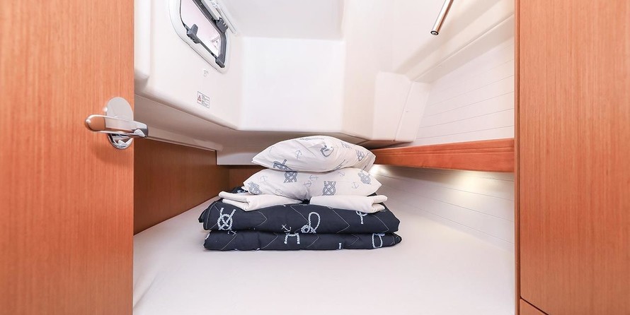 Bavaria CRUISER 34