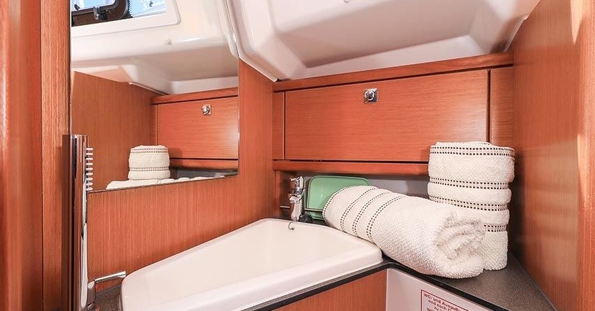 Bavaria CRUISER 34