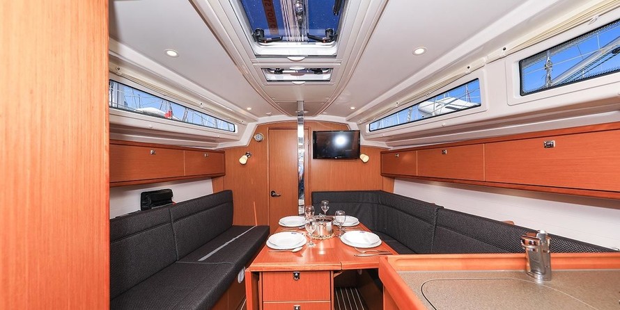 Bavaria CRUISER 34
