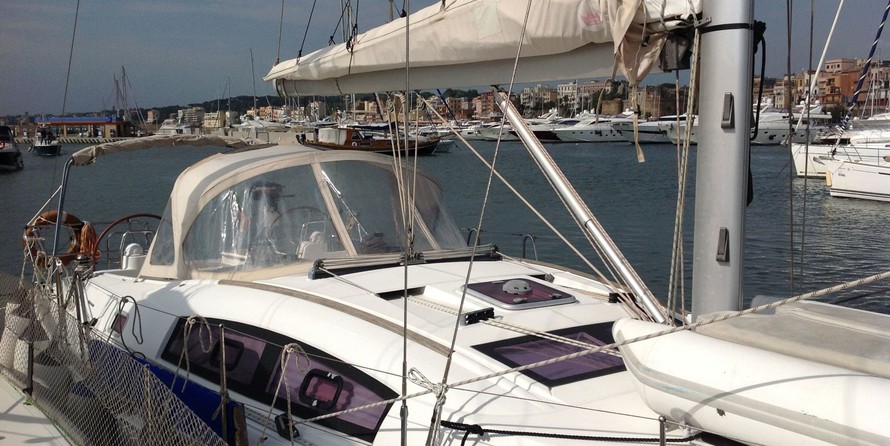 Beneteau Oceanis 40