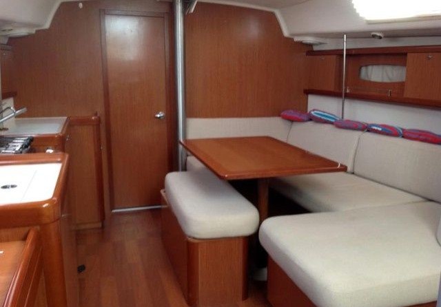 Beneteau Oceanis 40