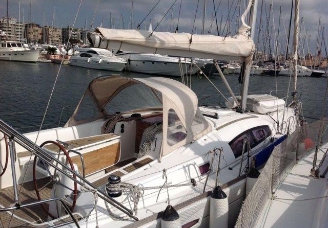 Beneteau Oceanis 40