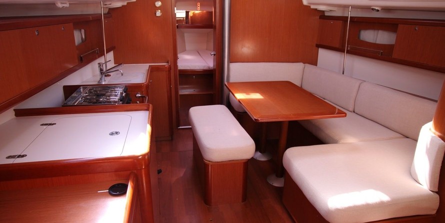 Beneteau Oceanis 40