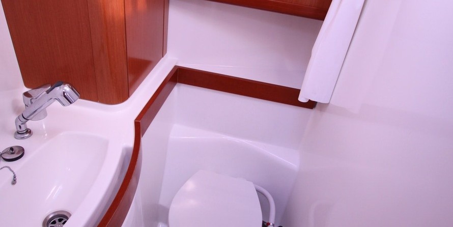 Beneteau Oceanis 40