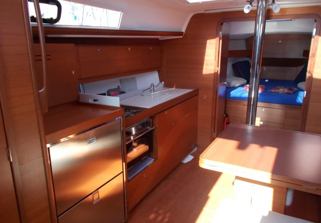 Dufour 382