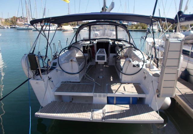 Dufour 382