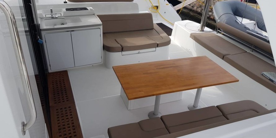 Lagoon 50