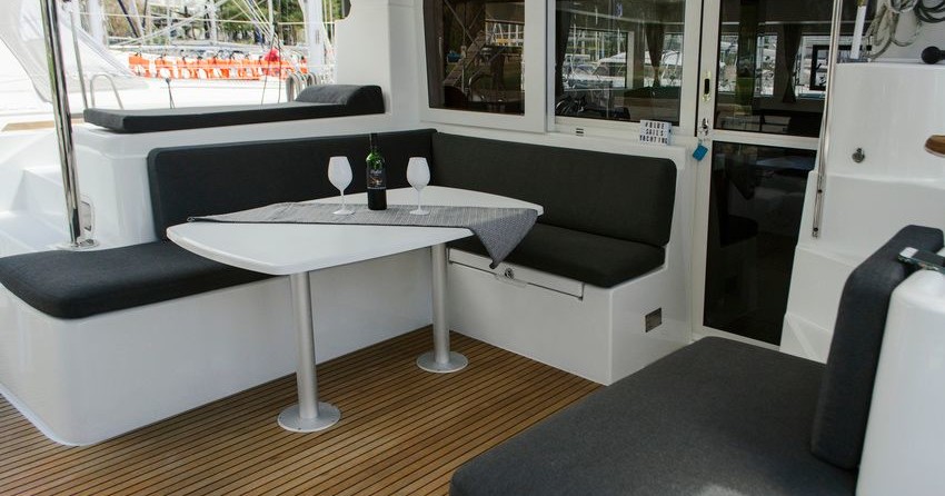 Lagoon 40